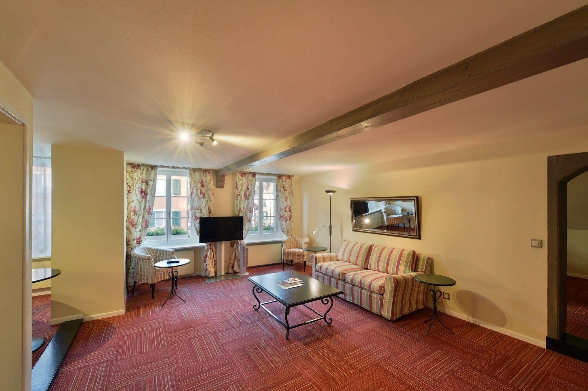 Romantik Hotel Schwan Хорґен Екстер'єр фото