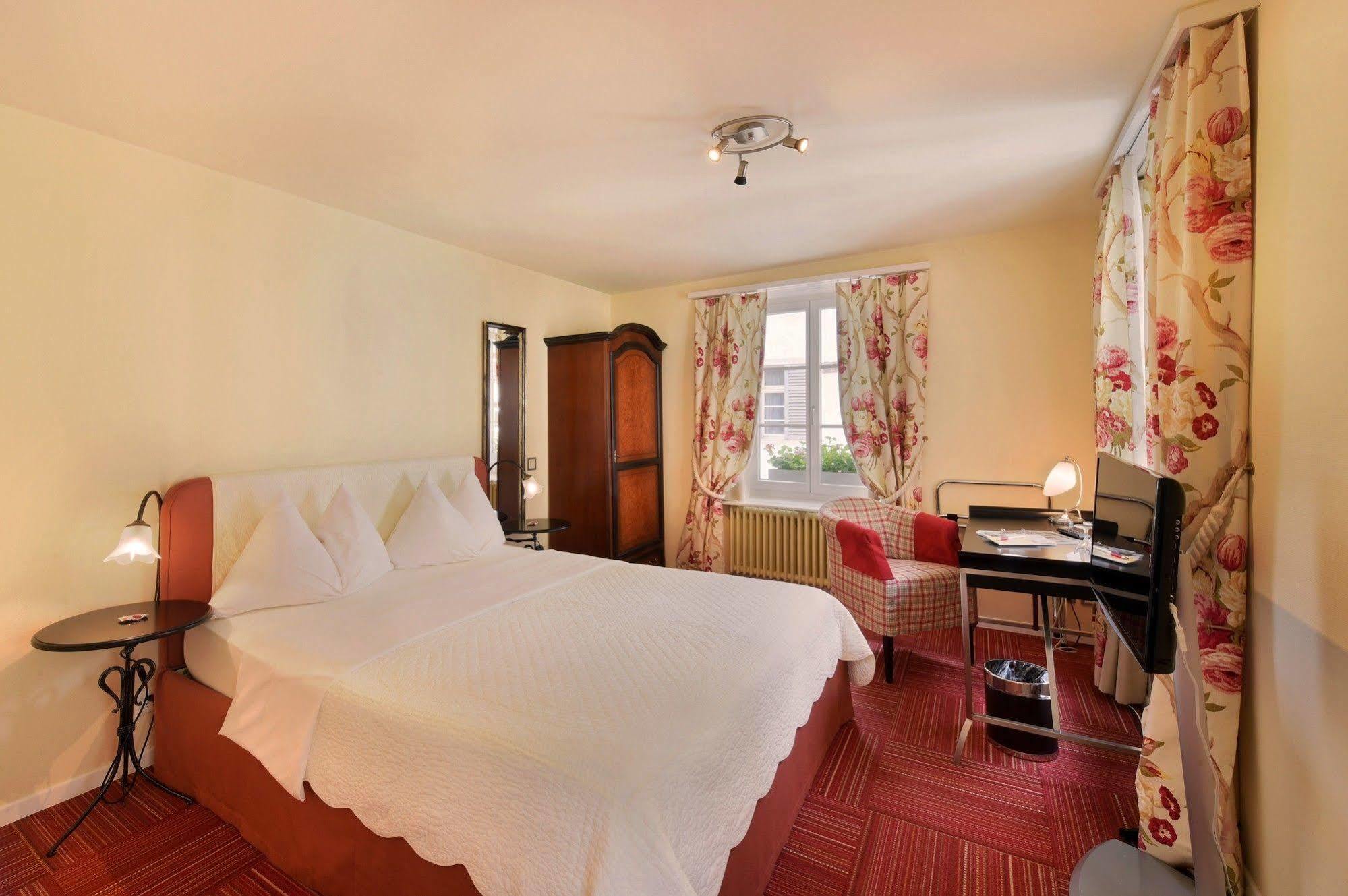 Romantik Hotel Schwan Хорґен Екстер'єр фото