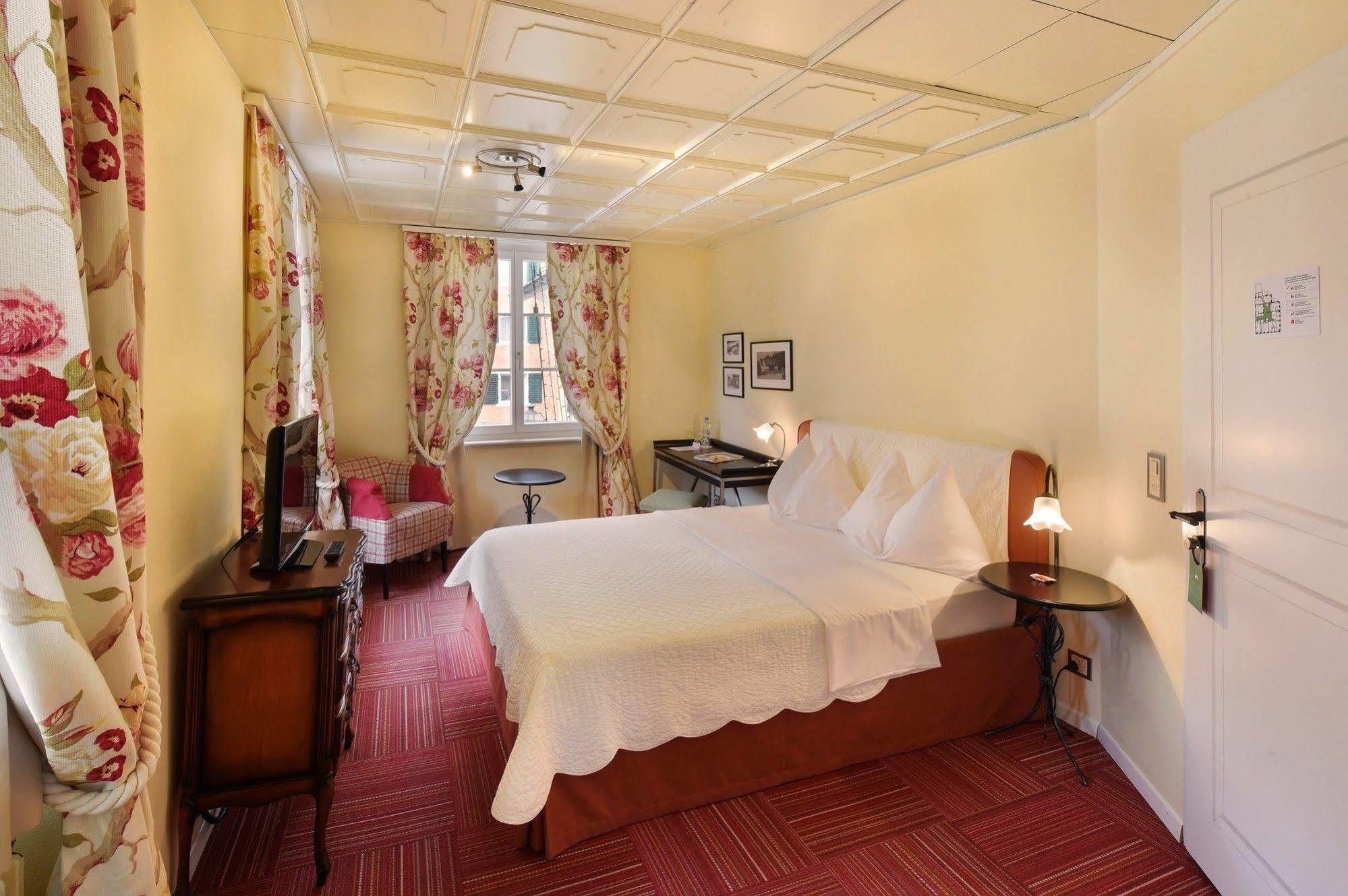 Romantik Hotel Schwan Хорґен Екстер'єр фото